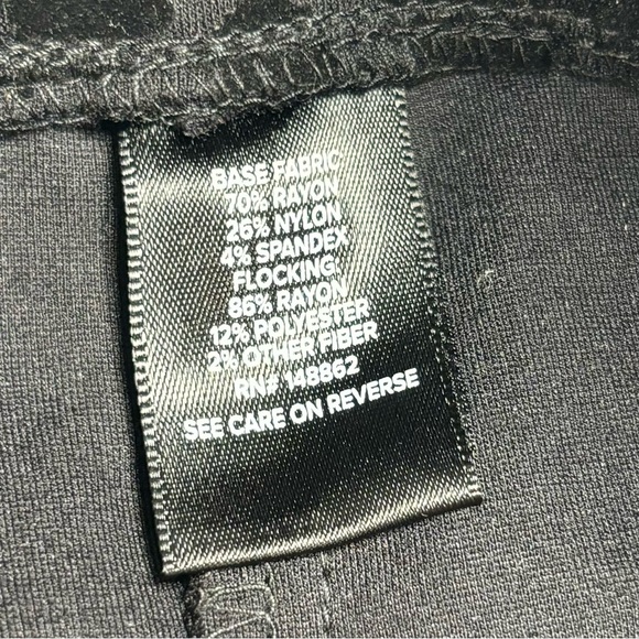 Torrid Leopard Cheetah Animal Print Black Velvet Flocked Leggings Size 2 (18/20) - Picture 7 of 7